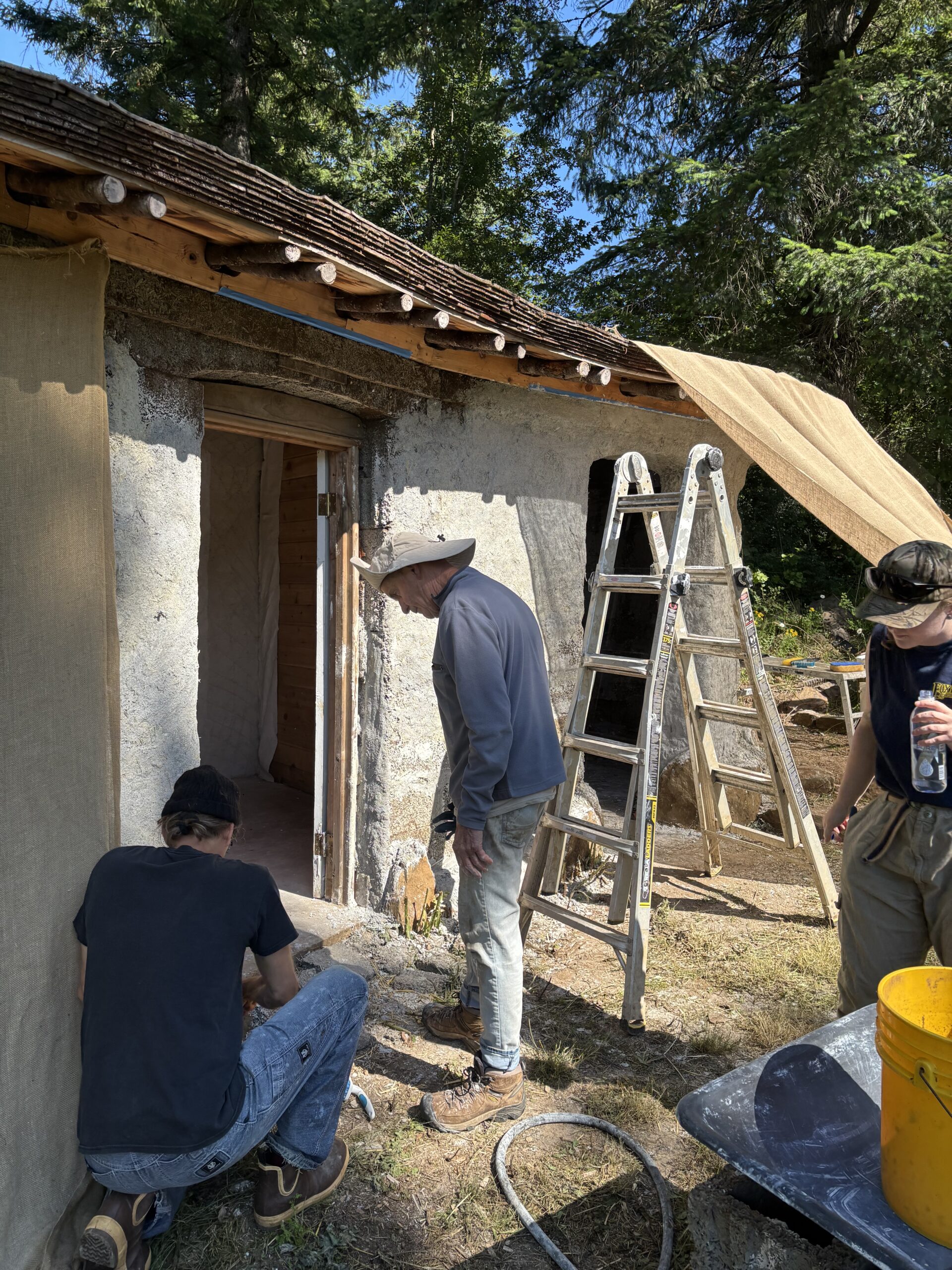 Earthen & Lime Plaster — natural building